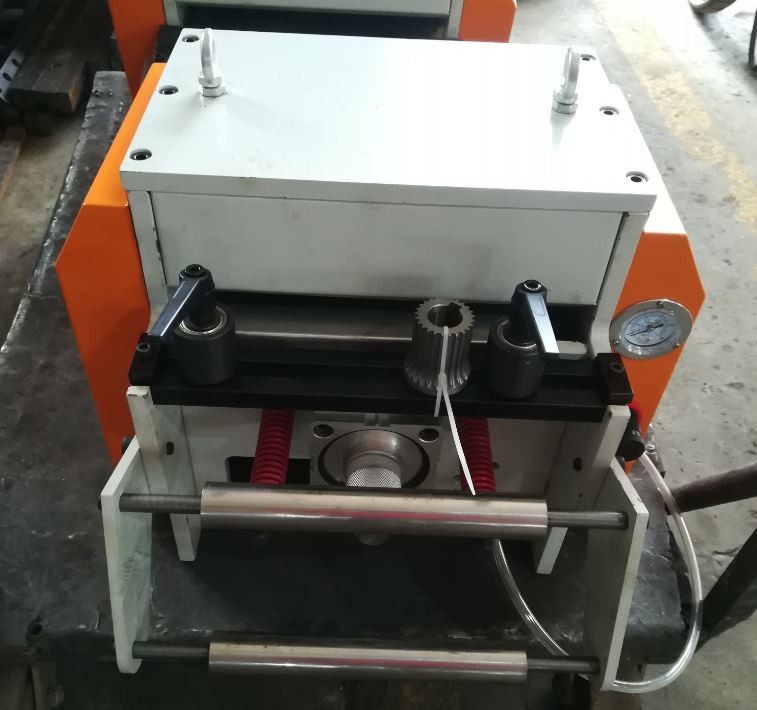 NC SERVO FEEDER (4) NC SERVO FEEDER (4)